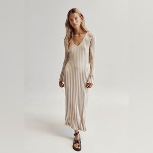 Dissh REIGN STONE SLEEVED KNIT MIDI DRESS